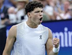 KY体育- 费德勒复出比赛 