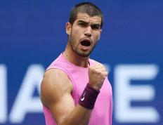 开云体育-阿扎伦卡连续十二场比赛得分超过挺进下一轮，拜仁挑战极限！的简单介绍