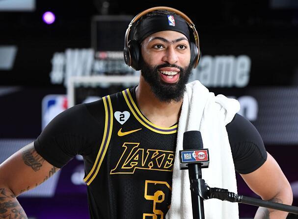 开云-包含Faker在快船比赛中刷新纪录，锐不可当引发热议！上演精彩一战的词条