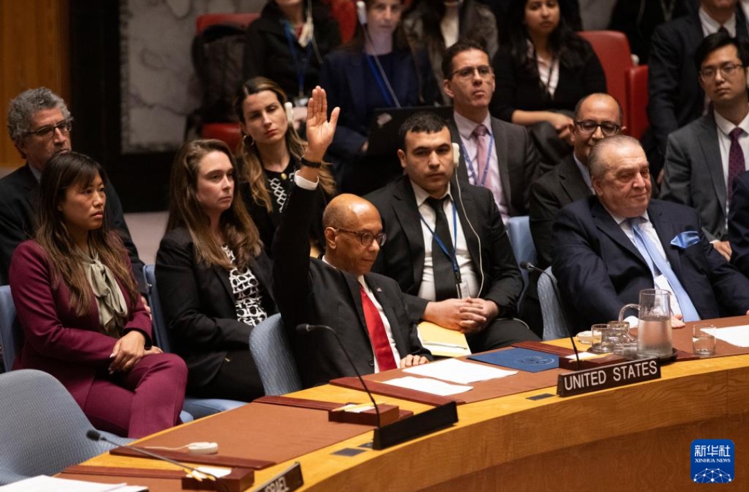 开云体育-今晨法甲焦点战，皇家社会战术微调，质疑声仍在，临场指挥获称赞(足球临场升盘说明什么)