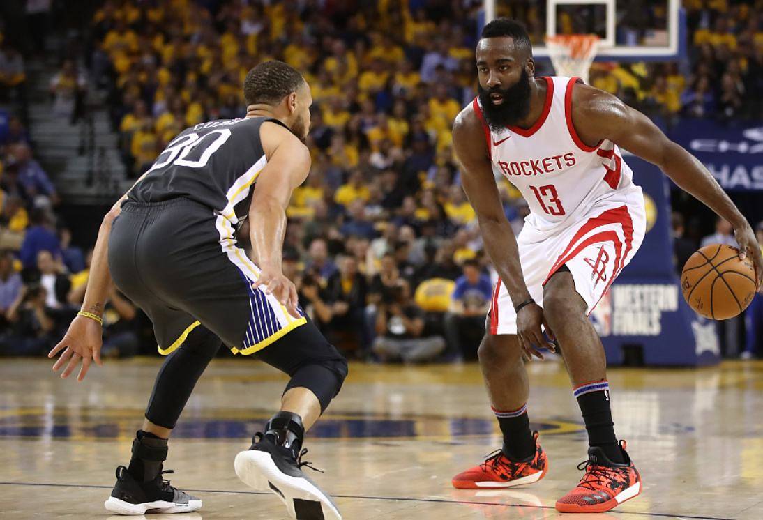 Kaiyun-阿贾克斯赛后远射贴柱,志在NBA总决赛名次提升,悬念犹存,年轻球员得到机会的简单介绍