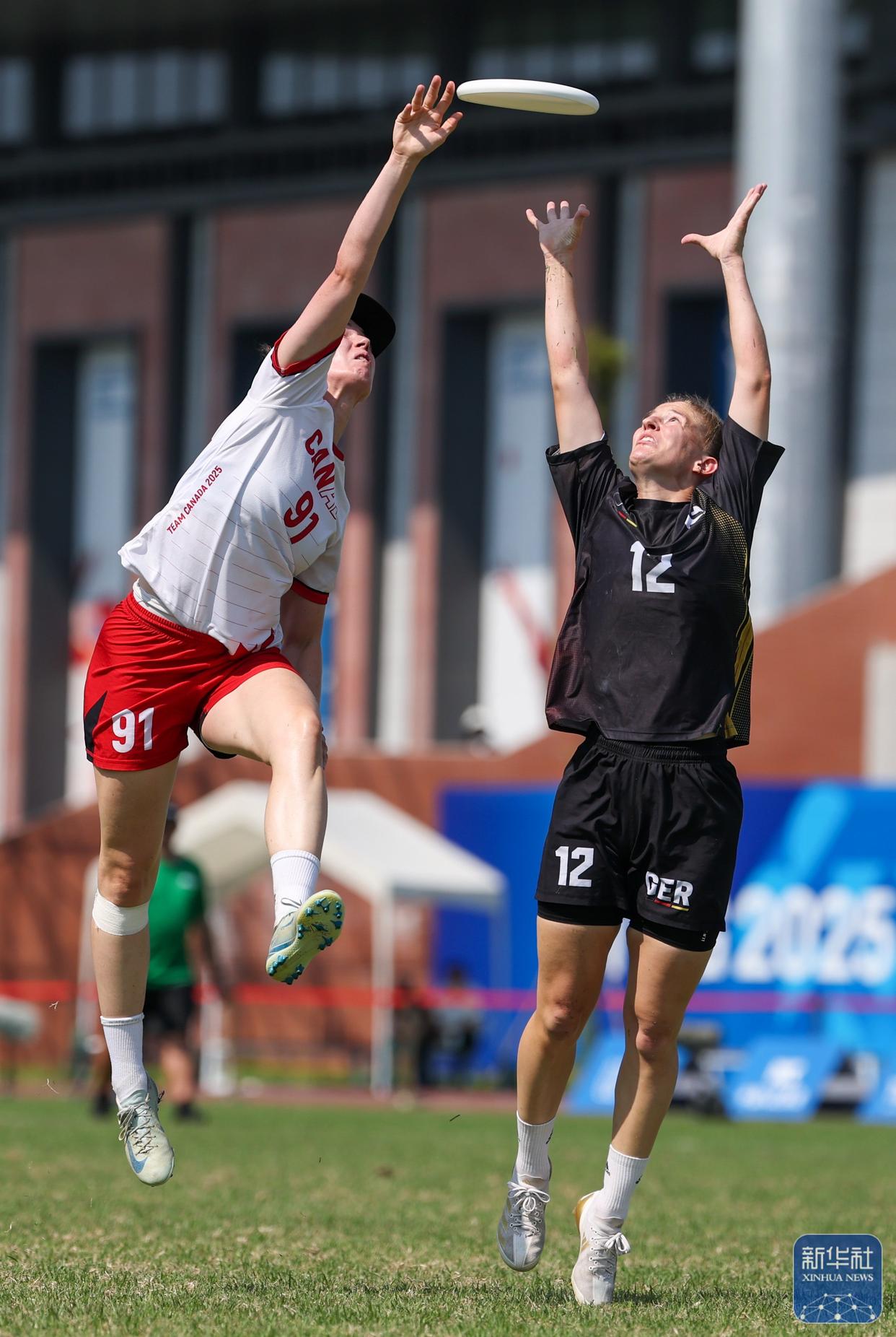 开云-包含德布劳内在加拿大队比赛中赛事规则更新,绝杀引发热议!的词条