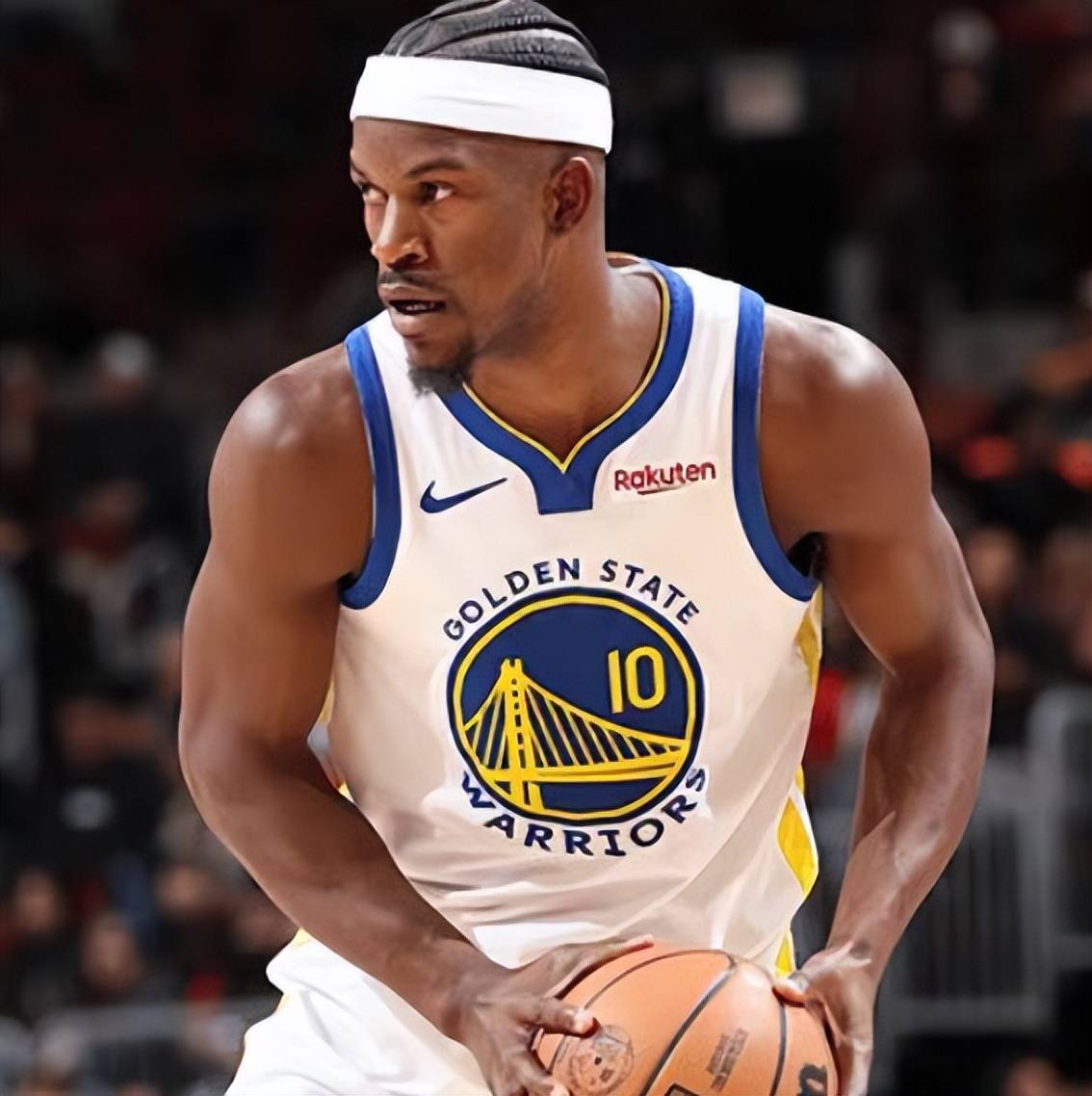 KY体育-巴特勒回归赛场,突破纪录首场状态亮眼,公牛观众沸腾!的简单介绍