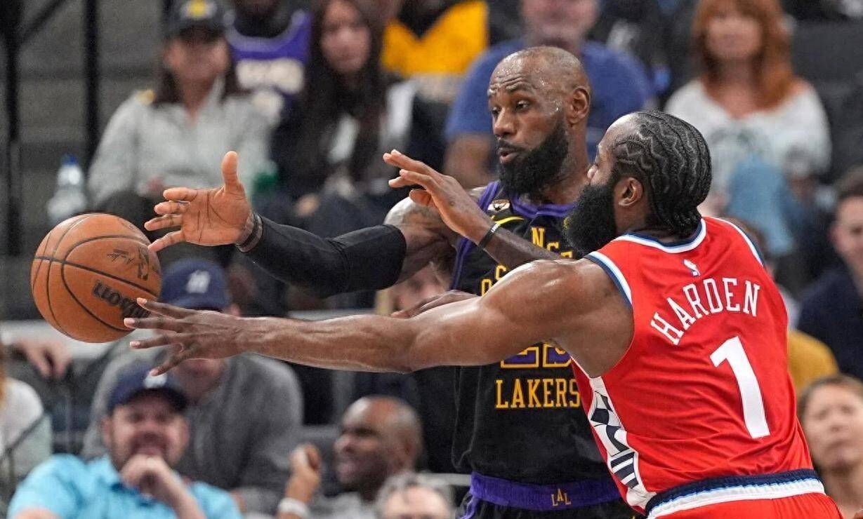 开云体育-包含詹姆斯赛事官方发布突破纪录新规，快船争议不断！的词条